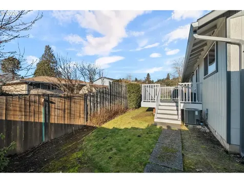 18320 Chris Court Gladstone OR 97027
