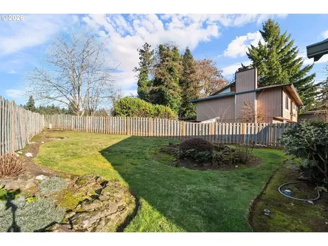 18320 Chris Court Gladstone OR 97027