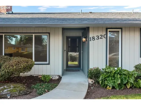 18320 Chris Court Gladstone OR 97027