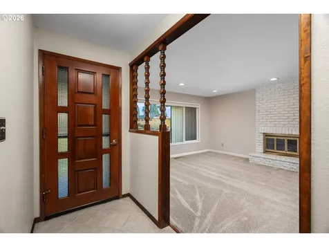 18320 Chris Court Gladstone OR 97027