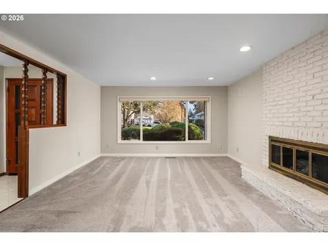 18320 Chris Court Gladstone OR 97027