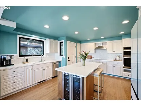 2430 Wilson Drive Eugene OR 97405