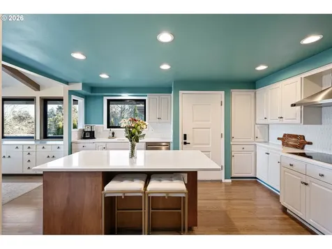 2430 Wilson Drive Eugene OR 97405