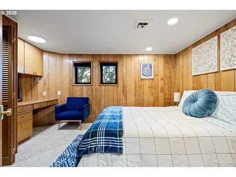 2430 Wilson Drive Eugene OR 97405