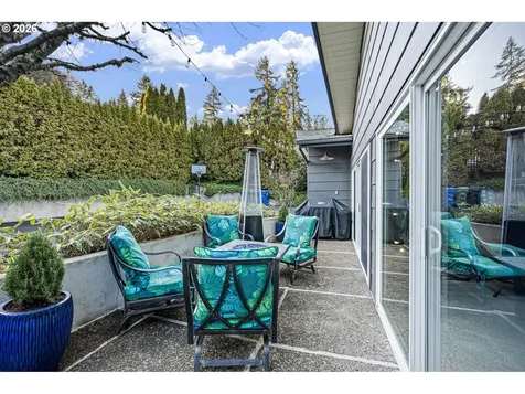 2430 Wilson Drive Eugene OR 97405