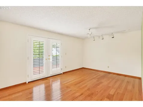 14775 NW Oakhills Drive Beaverton OR 97006