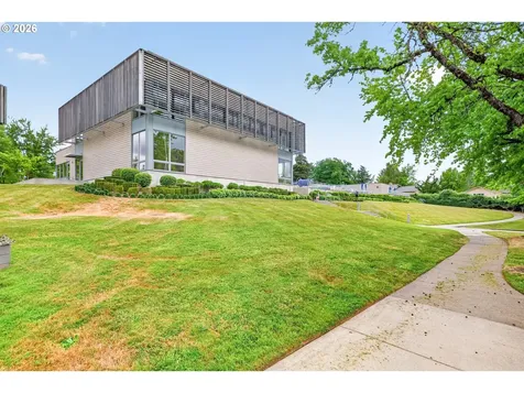 14775 NW Oakhills Drive Beaverton OR 97006