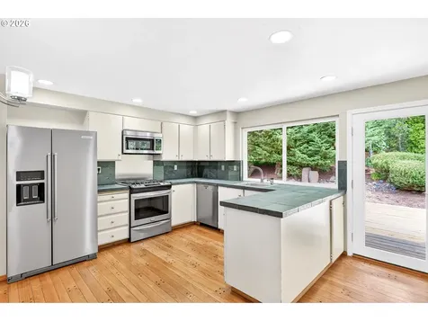 14775 NW Oakhills Drive Beaverton OR 97006