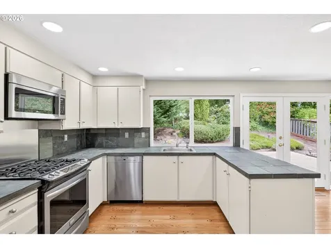 14775 NW Oakhills Drive Beaverton OR 97006