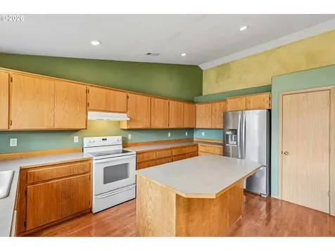 8103 NE 166th Avenue Vancouver WA 98682
