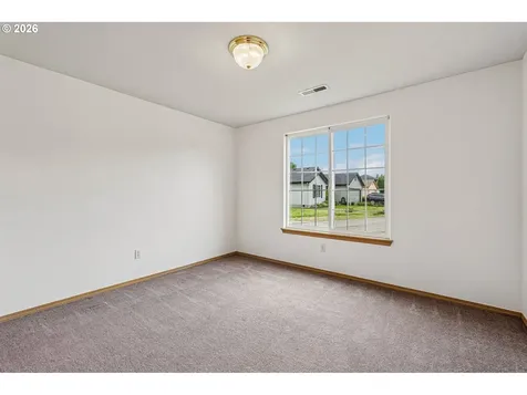 8103 NE 166th Avenue Vancouver WA 98682
