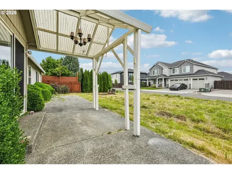 8103 NE 166th Avenue Vancouver WA 98682