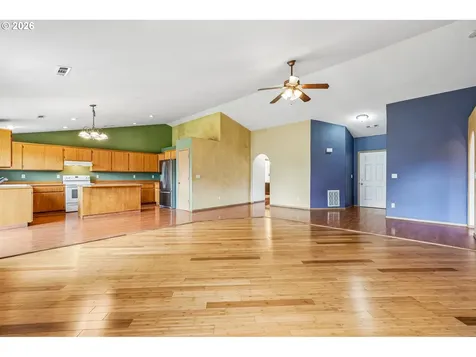 8103 NE 166th Avenue Vancouver WA 98682