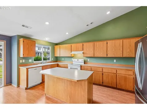 8103 NE 166th Avenue Vancouver WA 98682