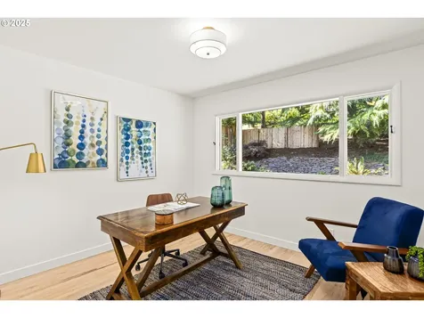 1525 SW Martha Street Portland OR 97239