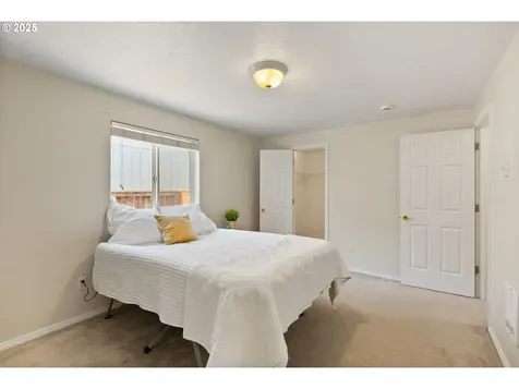 3765 Century Drive Eugene OR 97402