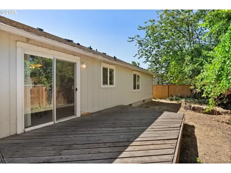 3765 Century Drive Eugene OR 97402