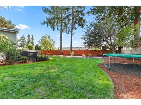 15562 NW Oakhills Drive Beaverton OR 97006