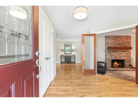 15562 NW Oakhills Drive Beaverton OR 97006