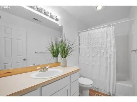 914 NW 16th Court Battle Ground WA 98604
