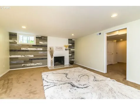 705 NW 79th Street Vancouver WA 98665