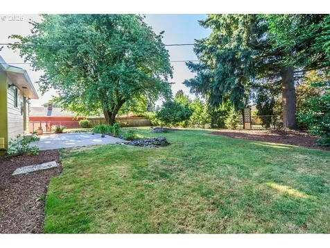 705 NW 79th Street Vancouver WA 98665