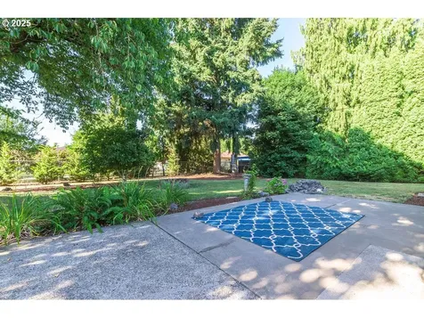 705 NW 79th Street Vancouver WA 98665
