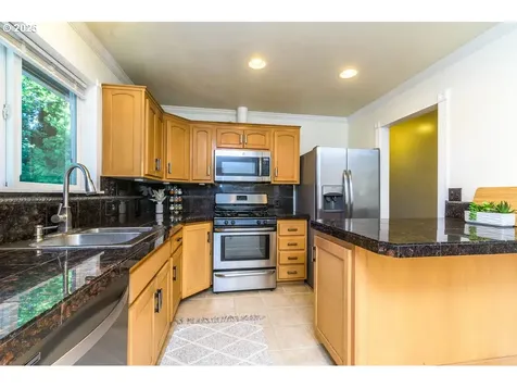 705 NW 79th Street Vancouver WA 98665