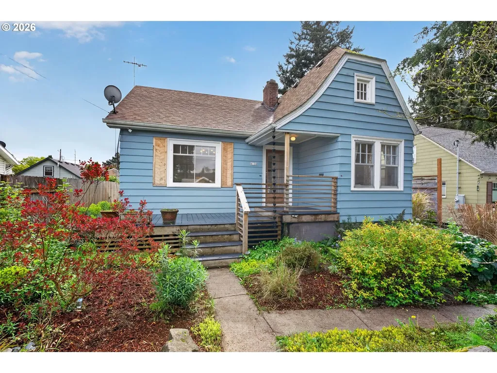 6136 NE Beech Street Portland OR 97213