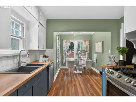 6136 NE Beech Street Portland OR 97213