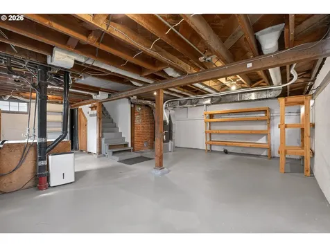 6136 NE Beech Street Portland OR 97213