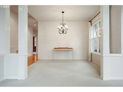 16121 NW Canterwood Way Portland OR 97229