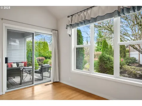 16121 NW Canterwood Way Portland OR 97229