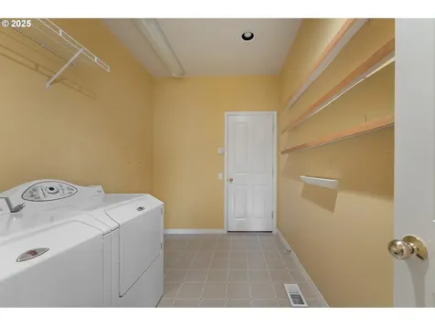 16121 NW Canterwood Way Portland OR 97229