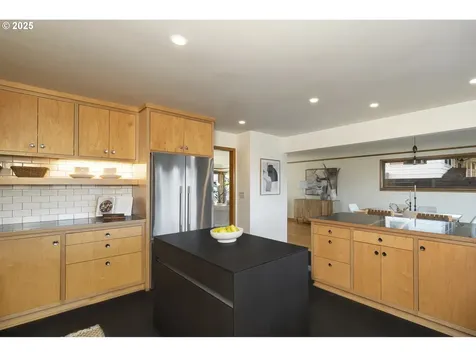 2801 SE 51st Avenue Portland OR 97206