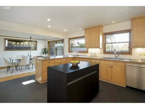 2801 SE 51st Avenue Portland OR 97206