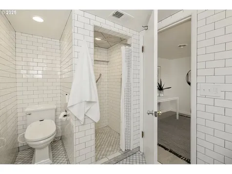 2801 SE 51st Avenue Portland OR 97206