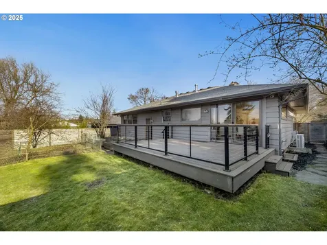 2801 SE 51st Avenue Portland OR 97206