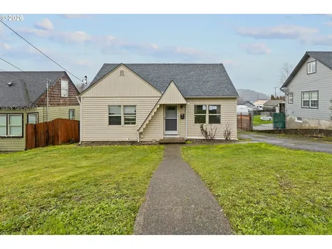 1710 SE Main Street Roseburg OR 97470