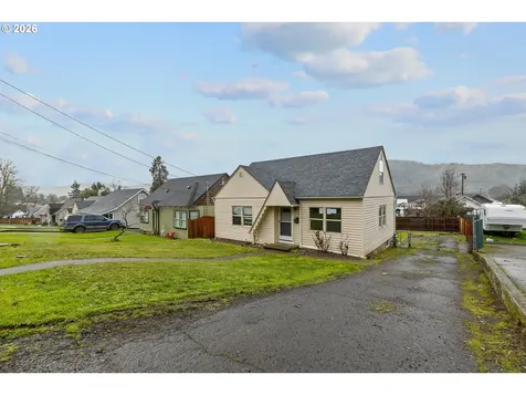1710 SE Main Street Roseburg OR 97470