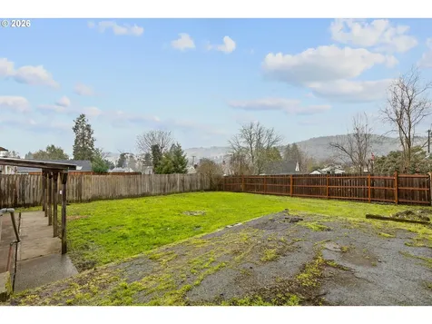 1710 SE Main Street Roseburg OR 97470
