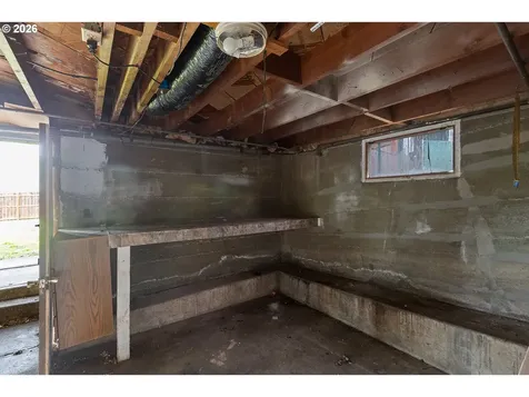 1710 SE Main Street Roseburg OR 97470