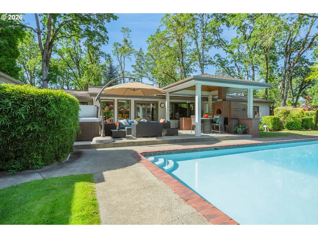 18 Ridgewood Drive Roseburg OR 97471