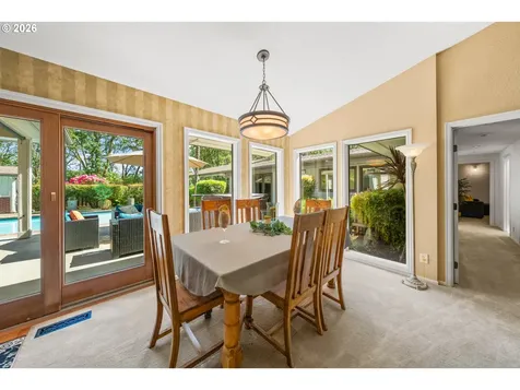 18 Ridgewood Drive Roseburg OR 97471