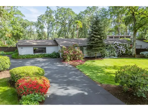 18 Ridgewood Drive Roseburg OR 97471