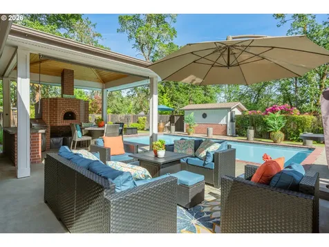 18 Ridgewood Drive Roseburg OR 97471