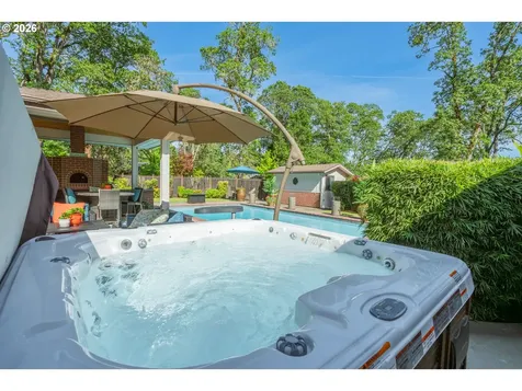 18 Ridgewood Drive Roseburg OR 97471