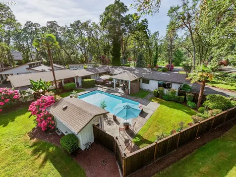18 Ridgewood Drive Roseburg OR 97471