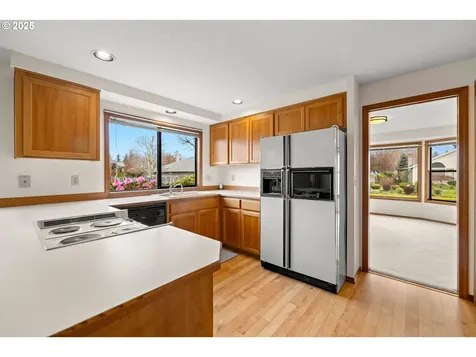 2245 NE 157th Avenue Portland OR 97230