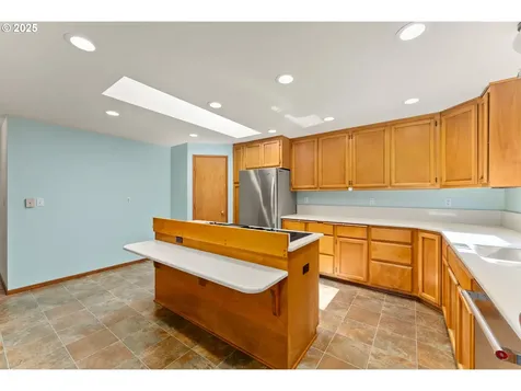 1525 Kendall Street Roseburg OR 97471